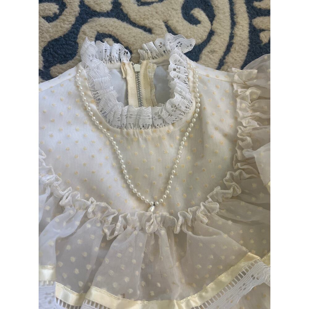 Vintage First Communion Easter White Short Sleeve Lace Dress with Veil - Picture 3 of 12